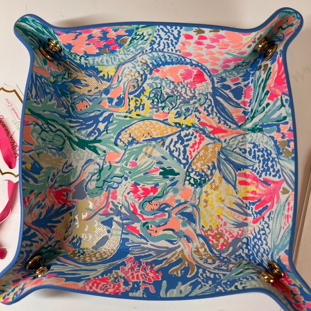 Lilly Pulitzer vegan leather trinket tray in Mermaid’s Cove pattern - Picture 3 of 5